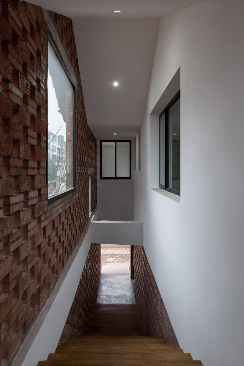 Red-brick Courtyard House